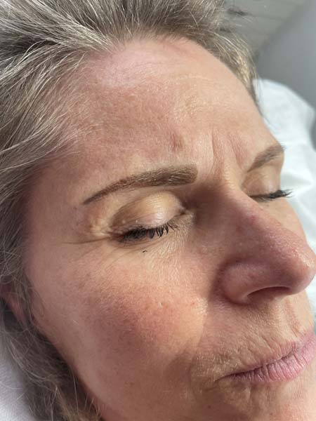 Tattoo anikbeautymed dermapigmentation sourcils 03