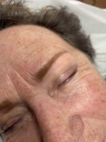 Tattoo anikbeautymed dermapigmentation sourcils 06