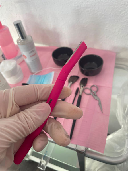 anikbeautymed dermaplaning 01